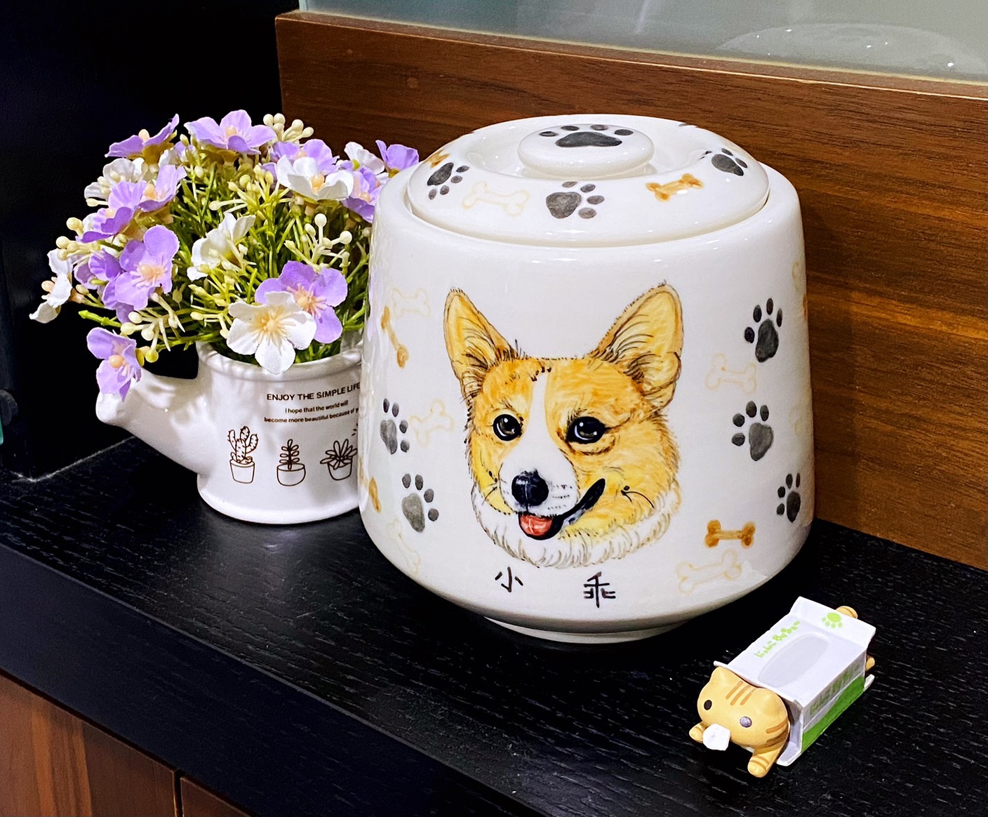 為什麼要寵物骨灰罈刻字?紀念毛小孩情感表達方法!